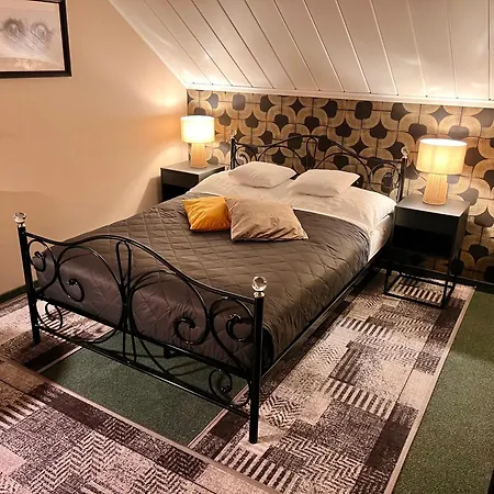 Pensión Dziki Szynk 3*