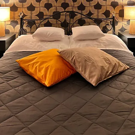 Konukevi Dziki Szynk Brenna